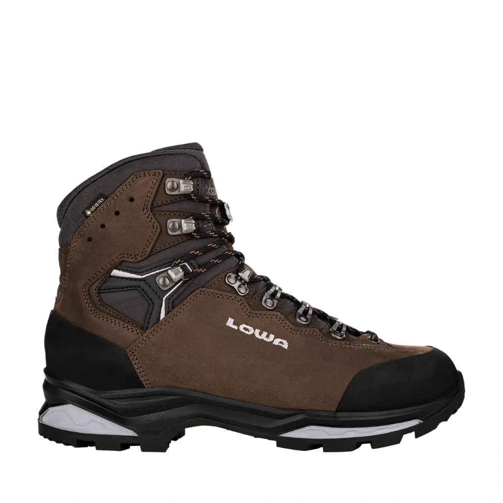 Camino Evo GTX® Ancho: ¡Aventura Amplia, Pasos Seguros! Explora el Mundo con Comodidad y Estilo Español.